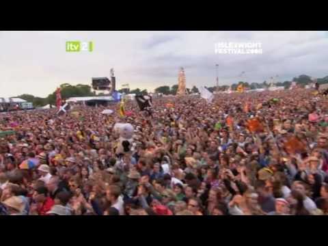 The Kooks - She Moves In Her Own Way,   Live at Isle of Wight Festival 2008