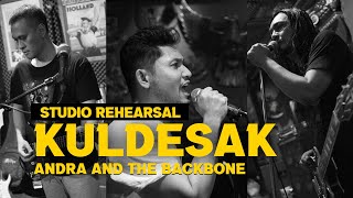 Download lagu Kuldesak - Andra and The Backbone (Studio Jamming) mp3 Download lagu Kuldesak - Andra and The Backbone (Studio Jamming) mp3