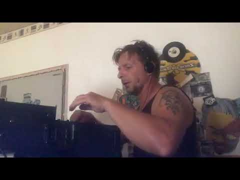 Korpal Korpal aka DJ Greg GrAvOs Live dj set at Home