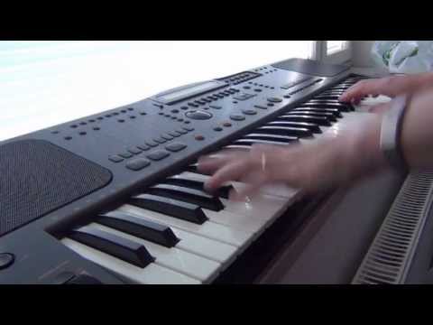 Muumimusiikkia syntikalla - "Olisit valinnut paremmin sanasi"