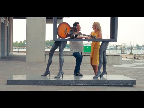 JÜRI HOMENJA - SUPERGIRL