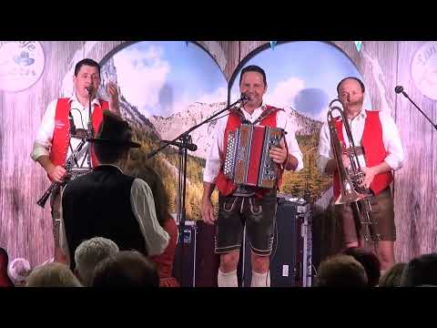 Einladung  zum  Pfarrball  in  Gasen  mit  den  Filzmooser  Tanzlmusi ---  3.2.2024