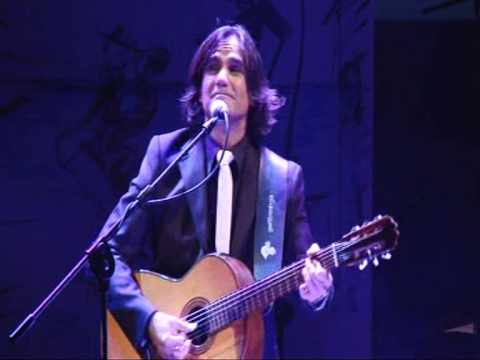 DIEGO MORENO canta VIVIR! - LIVE IN NAPOLI - TEATRO TRIANON - TANGO SCUGNIZZO