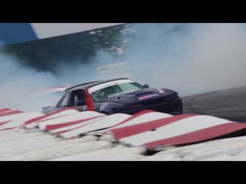 Martin Langlois Leading Tomy Boisvert-Bellemare - Formula Drift Canada Round 3 2015