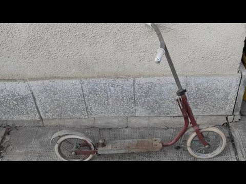 Broken Rusty Oldtimer Scooter - Restoration