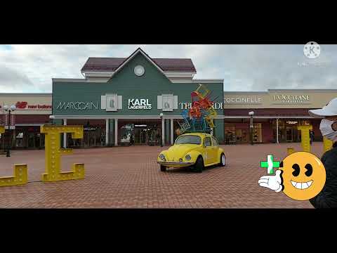 NOVAYA RIGA OUTLET VILLAGE / MOSCOW RUSSIA