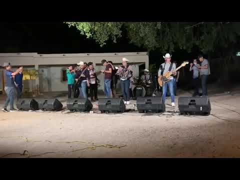 Agarrando cura Nivel5 con los plebes de la cuadra y grupo los del ancla