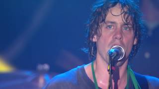 Razorlight Performing  Before I Fall to Pieces Live at the Isle of Wight Festival 2017