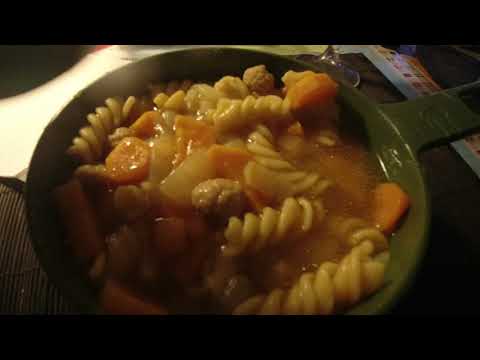 MongoTV_6884 - Min Aftensmad - DANISH MUKBANG - Del  -Oksebouillonsuppe Med KØDBOLLER-Løg-Gulerødder