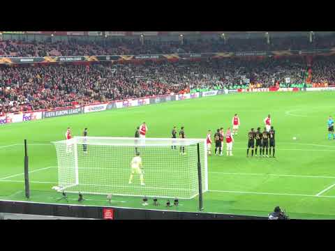 Nicolas Pepe v Vitoria