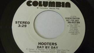 Hooters - Day By Day  45rpm