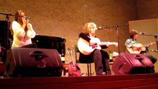 Gretchen Peters, Suzy Bogguss and Matraca Berg - Guadalupe  ( Oxford, 09/06/2011)