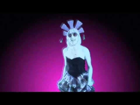 Lilla Lovis - Hard To Get