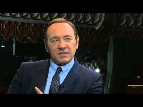 Kevin Spacey nails Bill Clinton impression 12.04.15