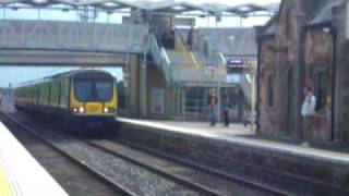 preview picture of video 'Commuter Crossover Hazelhatch &Celbridge Station'