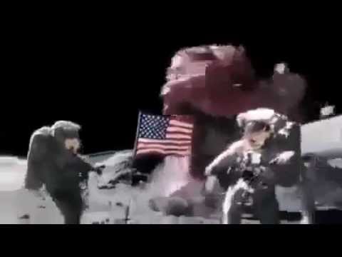 olha quem aparece na lua