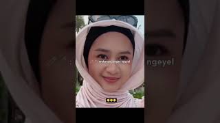 Download lagu Hijab Pasmina can fly away when the wind blows mp3