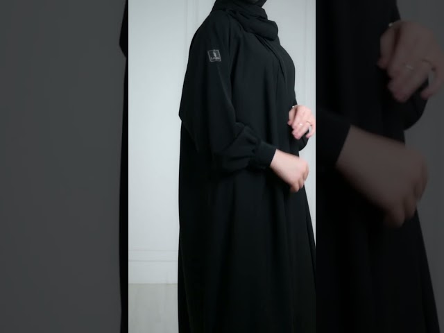 عباية lavania عباية كلوش عملية صممت بكسرات في الامام والخلف
