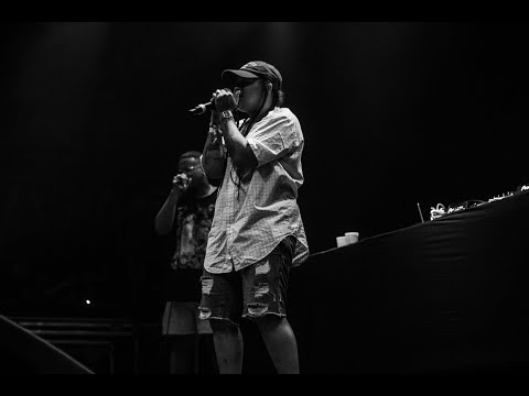 Clara Lima - Ao vivo no Circo Voador (part. Chris MC)