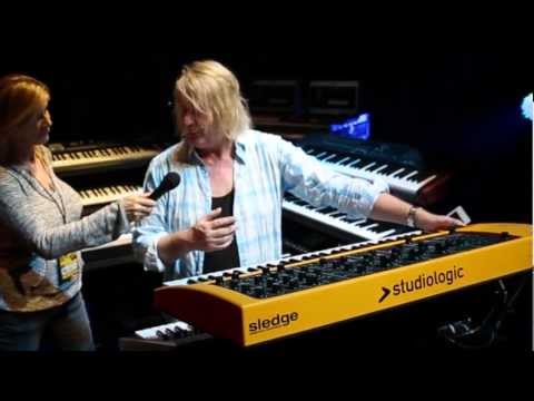 Studiologic Sledge on tour with keyboardist Geoff Downes from the band Yes