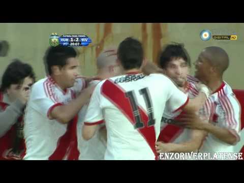 Golazo de chilena de Aguirre vs Huracan - HD