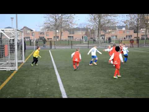 RKDEO F3 - DWO F2 (22 november 2014 - competitie 4e klasse 05)