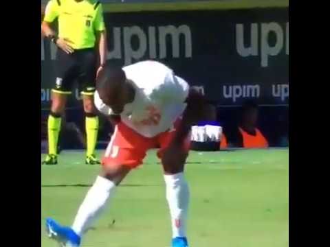 download lagu mp3 mp4 Douglas Costa Injury Update, download lagu Douglas Costa Injury Update gratis, unduh video klip Douglas Costa Injury Update