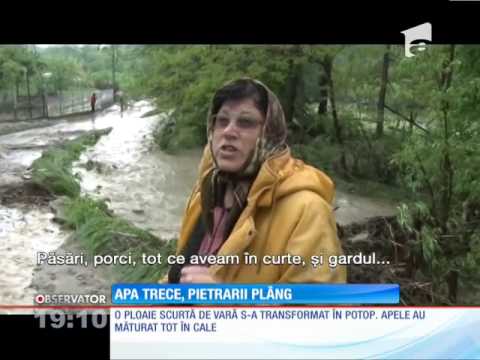 Zeci de gospodării au fost măturate de ape, în județul Dâmboviţa