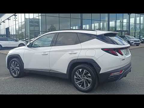 Hyundai Tucson Executive 1.6 Diesel 5dr - Image 2