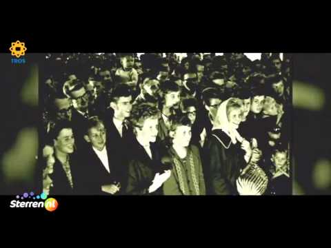 TYPHOON – ‘KOM VAN DAT DAK AF 2013’ FT. ALI B & BROWNIE DUTCH | #ABOVT