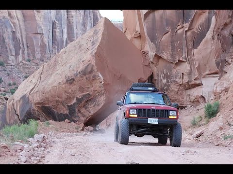 Ford Sport Trac 8.8 Rear Axle Swapped into a 1998 Jeep Cherokee XJ