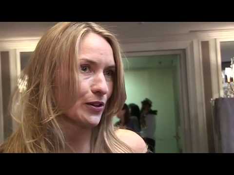 PARIS FASHION WEEK 09 - COLLETTE DINNIGAN