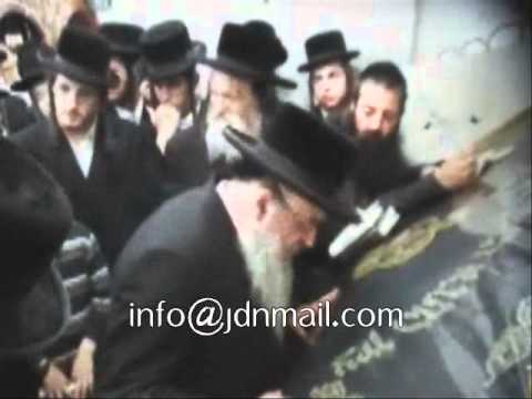 Lelov Rebbe In Miron - Elul 5771