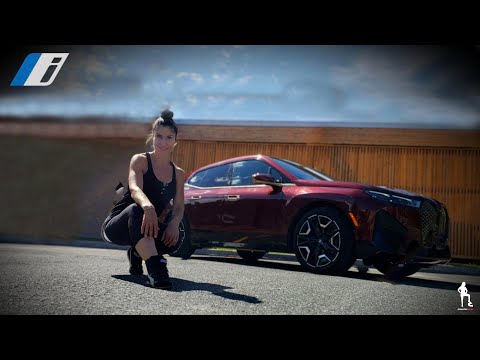 Tech Savvy 2023 BMW iX xDrive50 - This is the Future