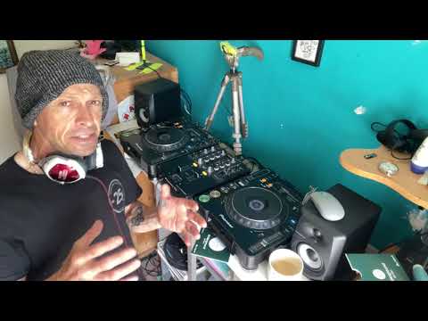 NO PHRASE OR BEAT MIXING MIXES JUST PICK A TIME AND PLACE THAT SOUNDS GOOD