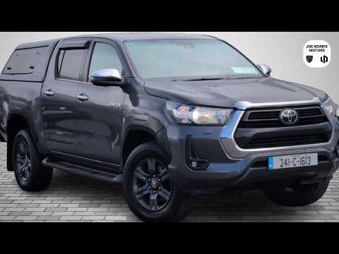 Toyota Hilux 2.8 SR5 DOUBLE CAB *Plus Vat - Image 2
