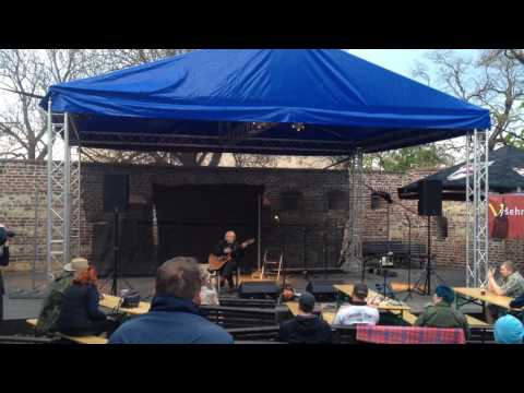 Miky Ryvola - Pane bože, vod tý lásky zachraň nás (Vyšehraní 2.5.2015)