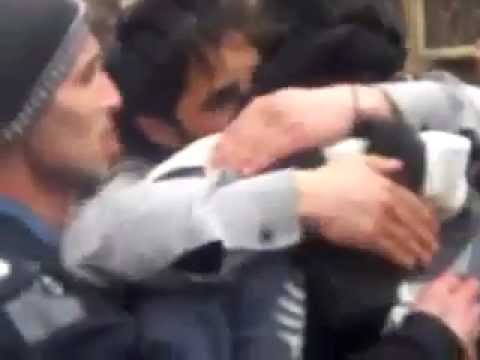 انشقاق مجموعة من العناصر من مرتبات الفرقة 18 في حي عشيرة في مدينة حمص وانضمامهم إلى الجيش السوري الحر