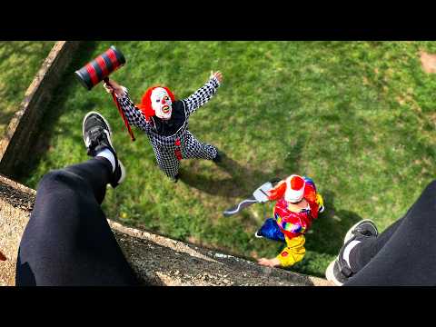 Parkour vs. KILLER Clowns!