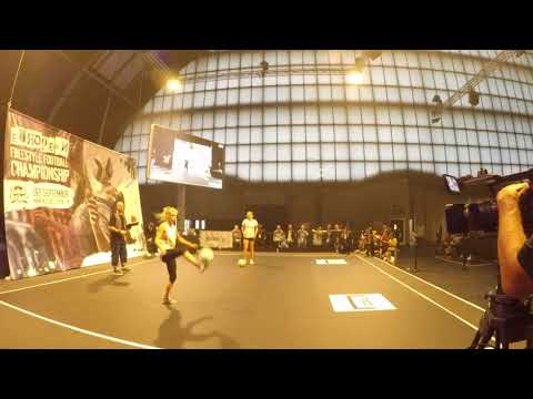 Aguska vs Jasmijn : European Freestyle Football Championship Final 2017 (Female)