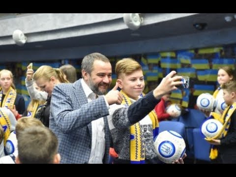 Дитяче свято у День Святого Миколая