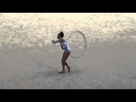 Celia Angers cerceau déc15