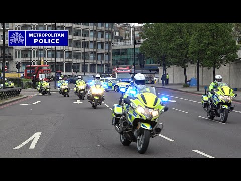 POLICE BIKES SWARM LONDON - Met police bikes responding in convoy