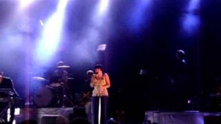 Clã - Problema de Expressão