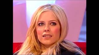 PROOF Avril Lavigne IS AVRIL LAVIGNE &amp; ALIVE