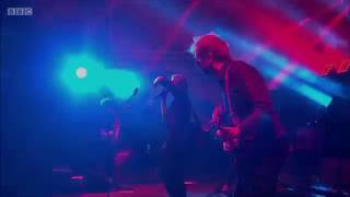 Franz Ferdinand - Paper Cages (Live) (Subtitulada Esp - Lyrics)