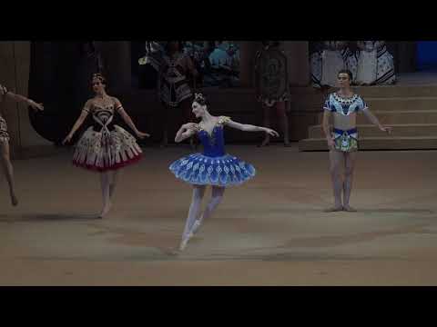 Yulia Stepanova, Artyom Ovcharenko "La Fille du Pharaon"