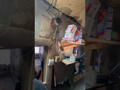 ШОК! Дети живут в АДУ: Квартира №9 на Семена Данилова, 12 – СРОЧНОЕ ВМЕШАТЕЛЬСТВО! #дети #shots