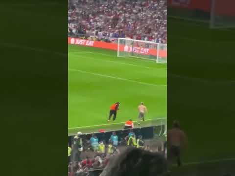 Italy vs England fan invade the field
