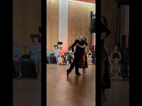 Danzarín | Troilo junto a Santiago Giachello #tango #dance #dancer #exhibicion